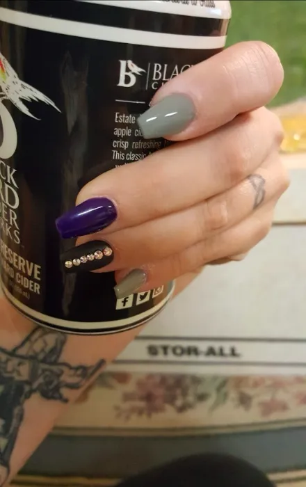 Mani/ pedi