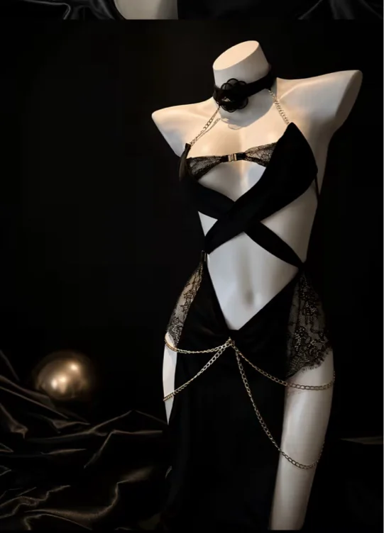 Dress with chains