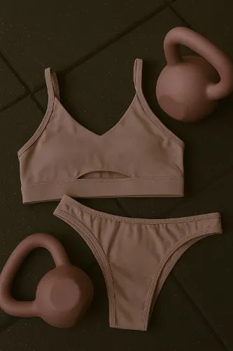 Get me NEW SPORTSWEAR