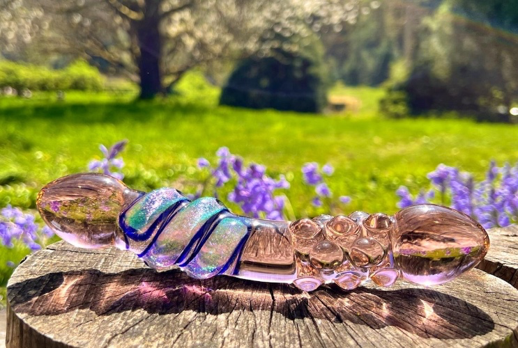 New toy yes please 😻