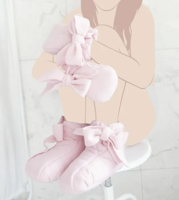 🎀 bow mittens and booties 🎀