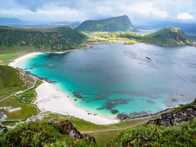 Trip To Artic Paradise