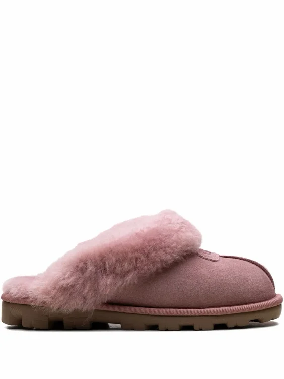 Pink Uggs 