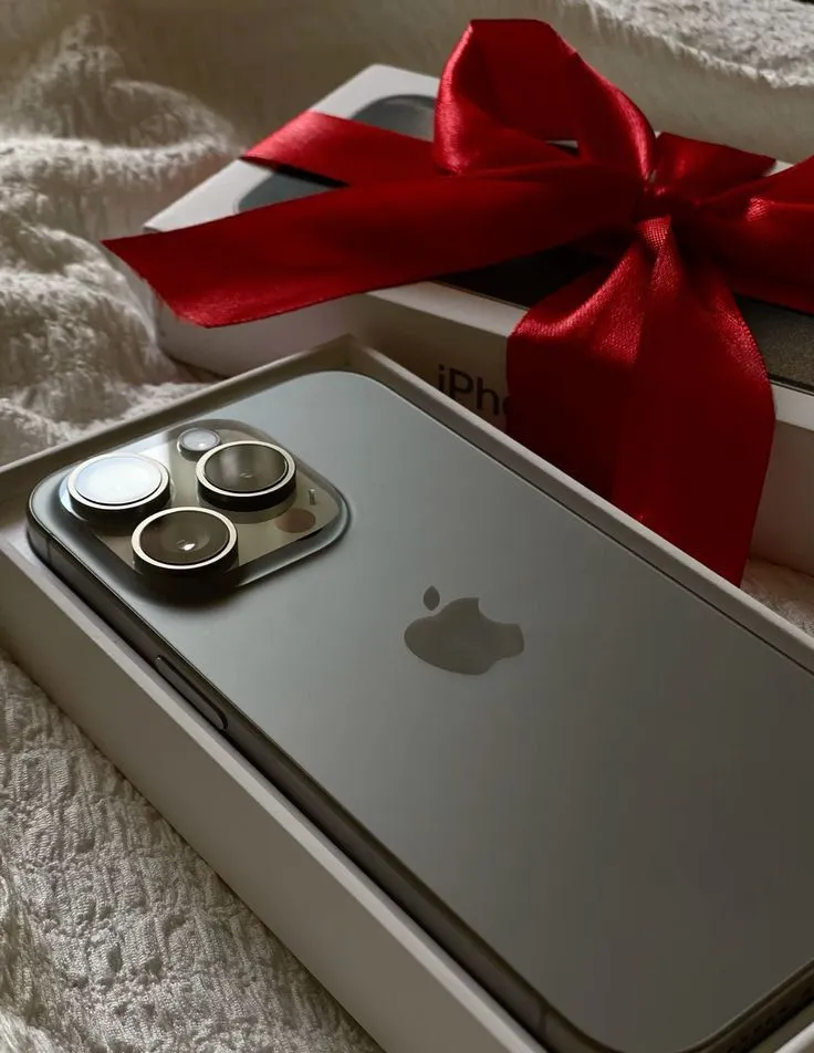 New phone 📱​