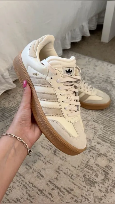 Sneakers for going out 