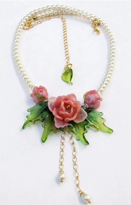 Lampwork Pink Rose Necklace, Romantic Pink Roses Bouquet, Festive Glass Floral Necklace
