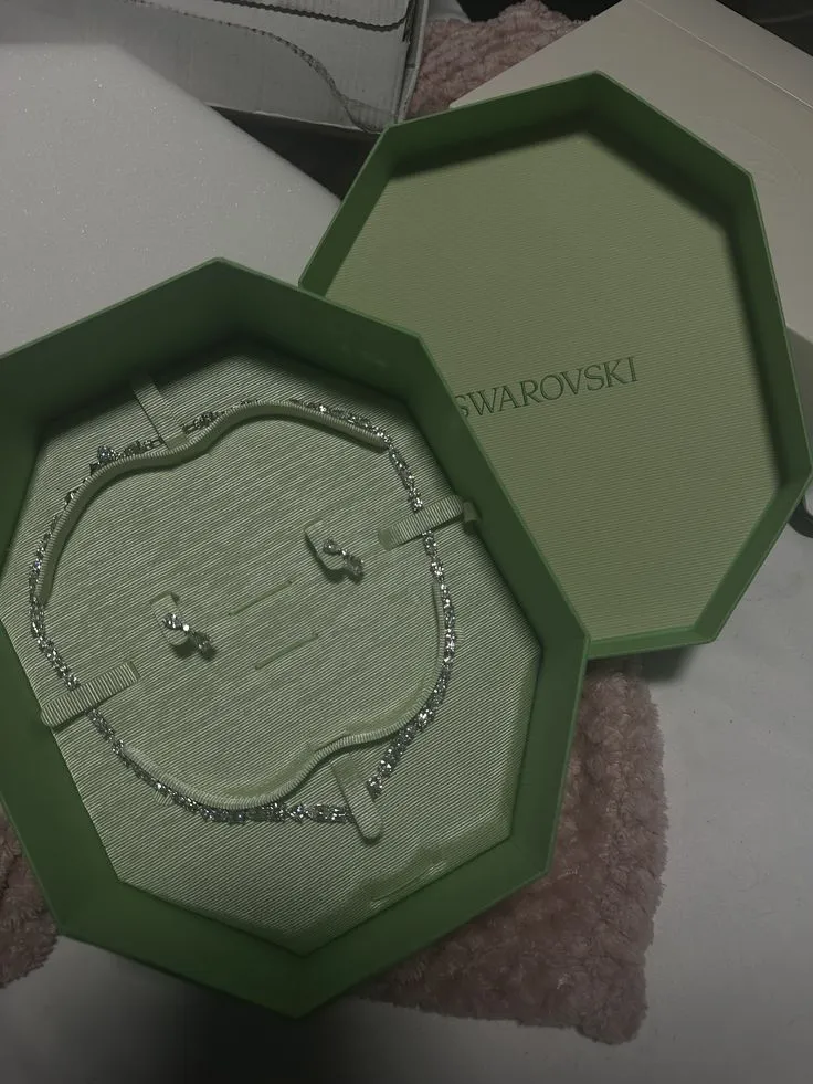 Swarovski 🦢