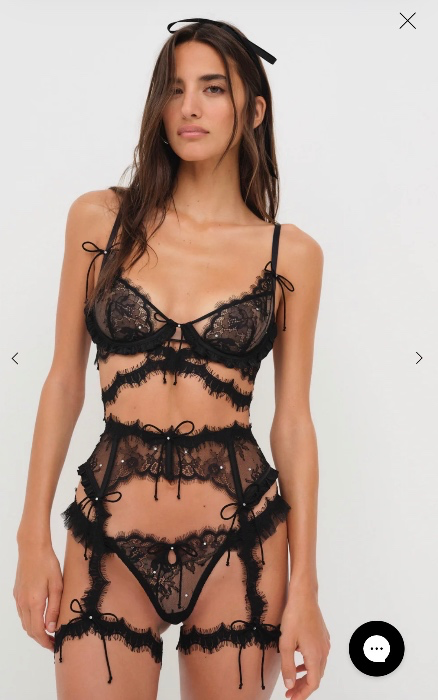 For love and lemons misty set