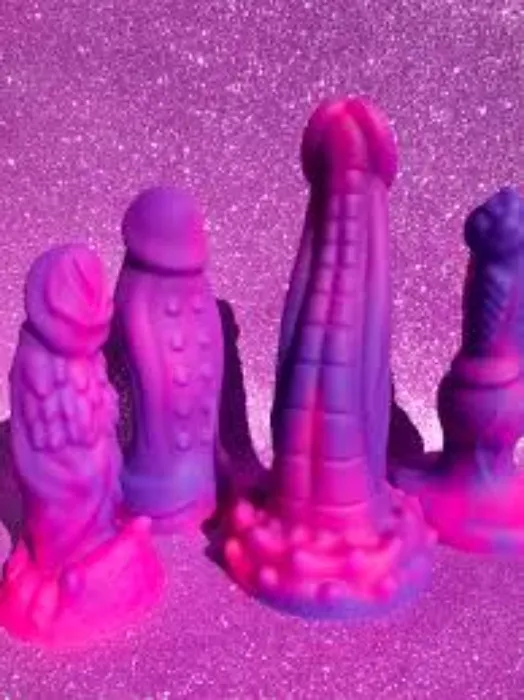 MONSTER DILD0