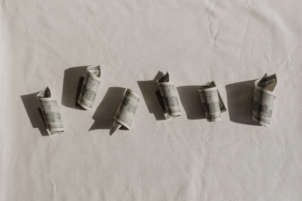 one hundred dollar gift.