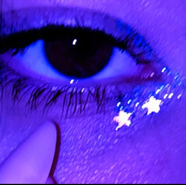 Eyelashes 