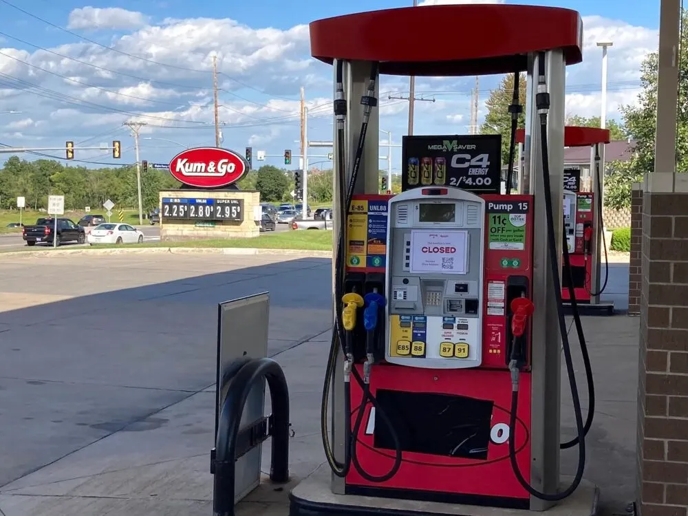 Gas