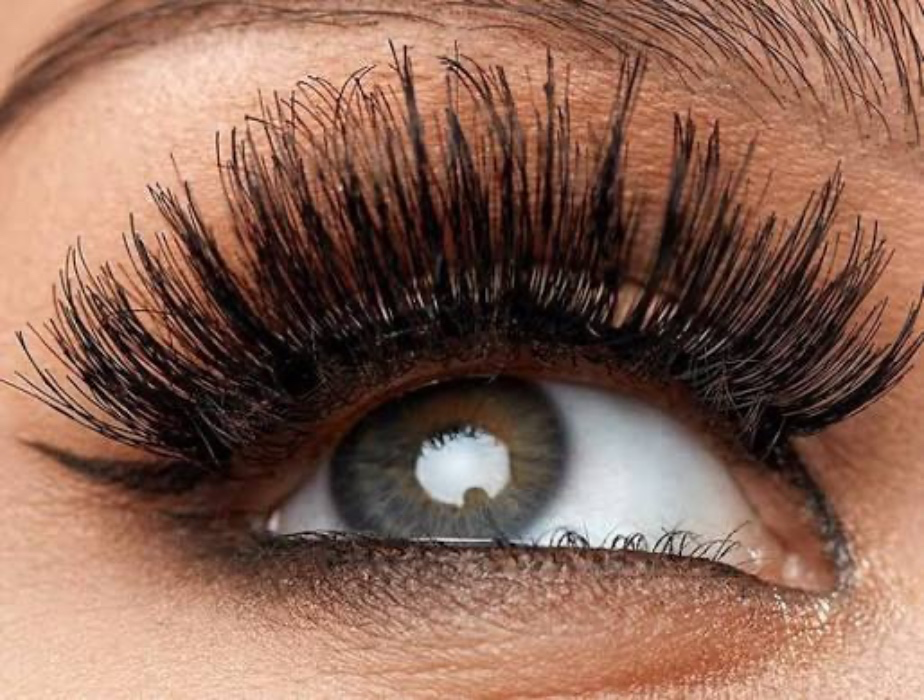 Eyelashes 