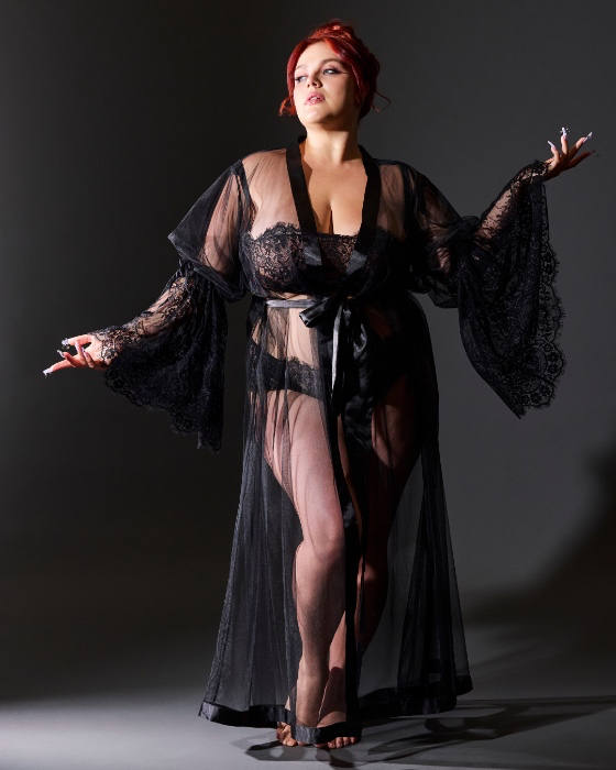 Nocturne Thistle & Spire Robe