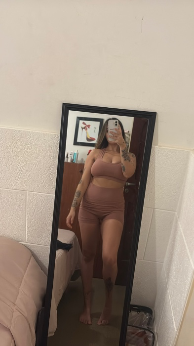 A private invitation to my yoga class🧘‍♀️💦