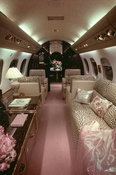 international flight 777