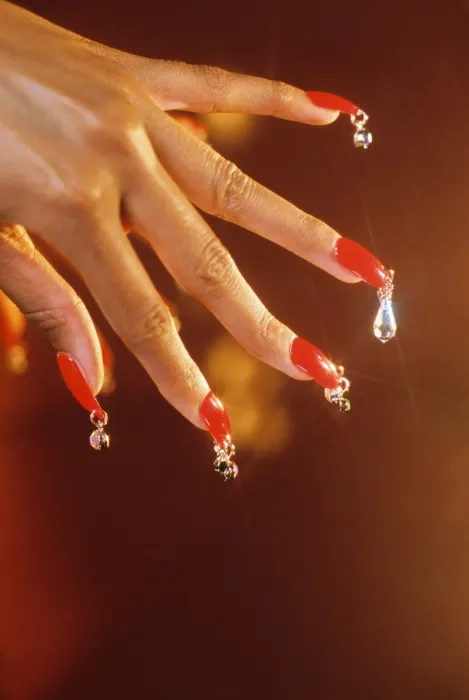 manicure 66