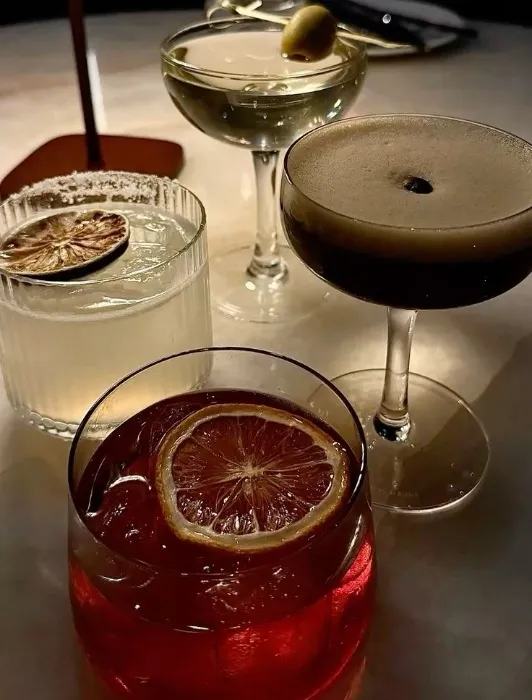 Drinks w the girls