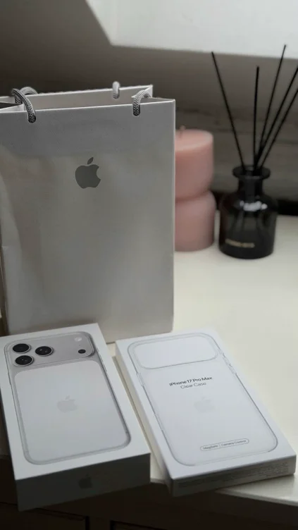 iPhone 17 Pro Max 📱🌺✨