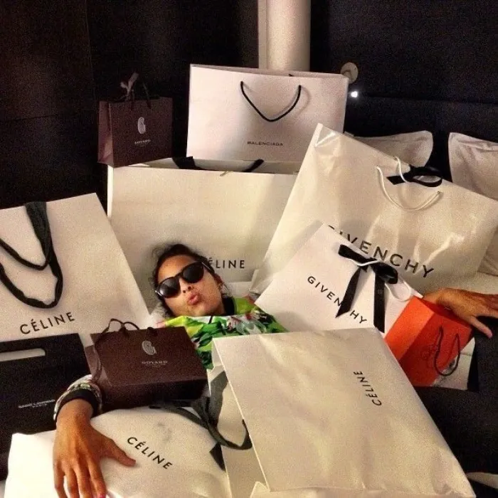 🛍️Luxury Shopping Fund