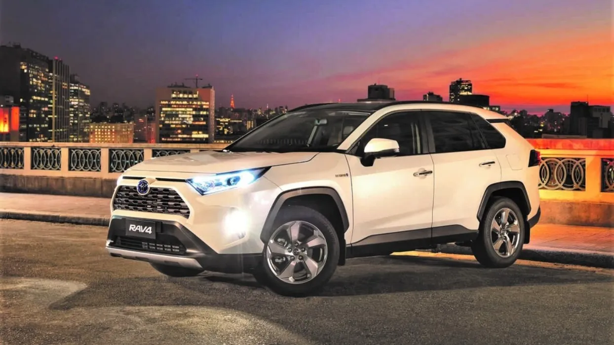 Get Me a New Ride – RAV 4 hibryd  Fund