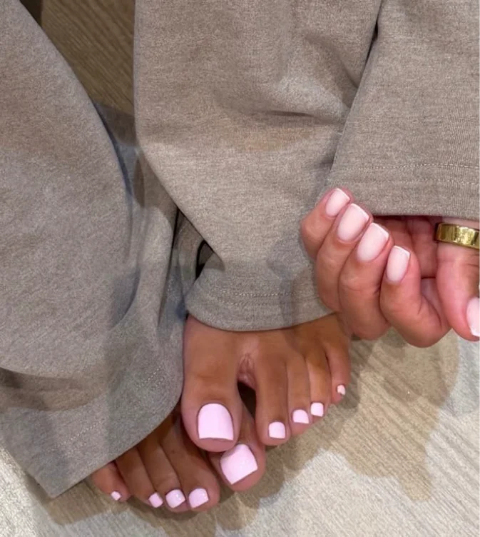 £90 nails & toes set 