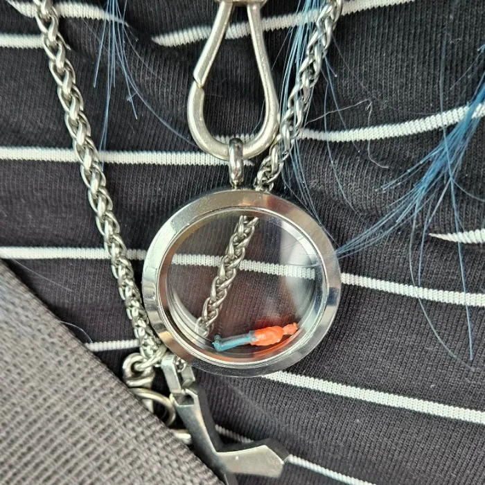 Move into my pendant!
