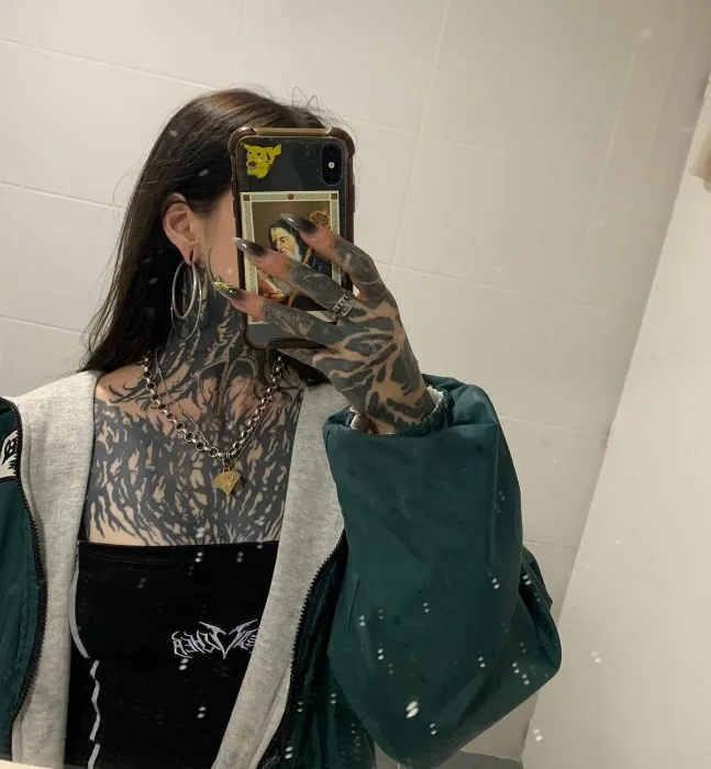 🧎