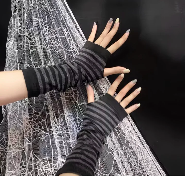 Black and grey stripped hand warmers