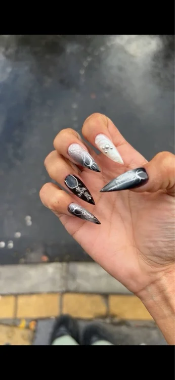 nails 