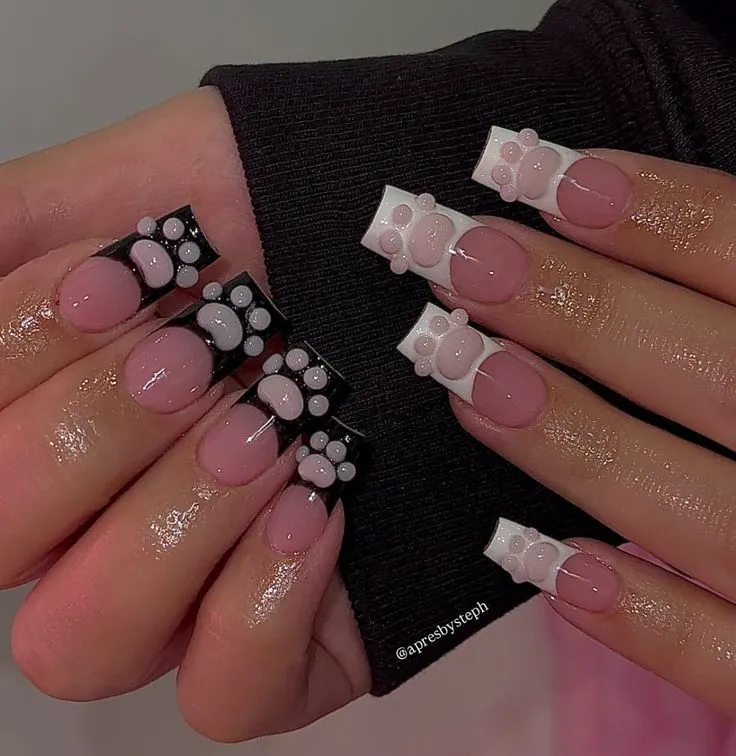 Black / White French Paw Tip Nail Set! 