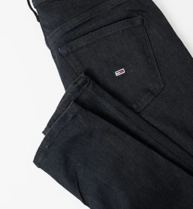 Black skinny jeans