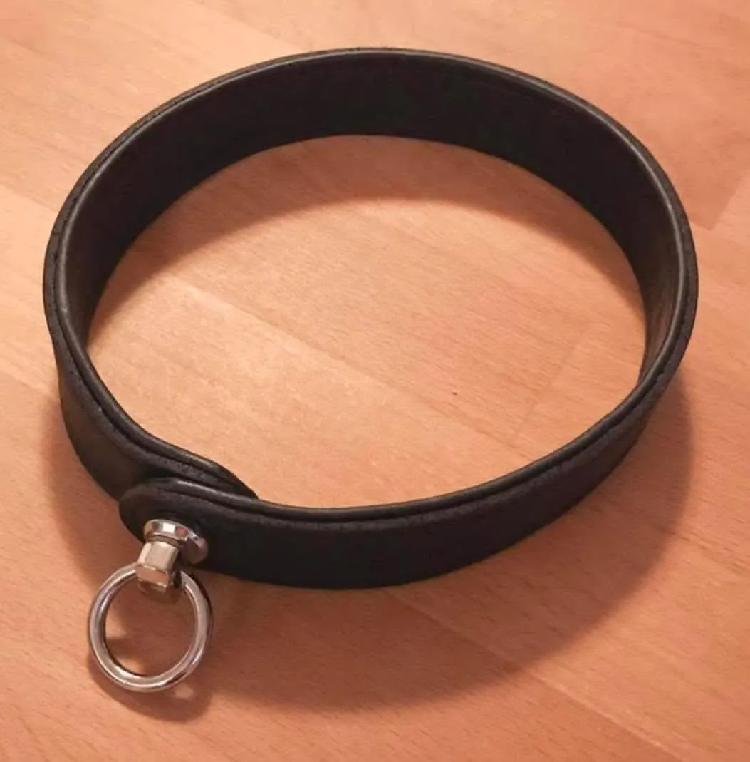 Custom Closure Collar