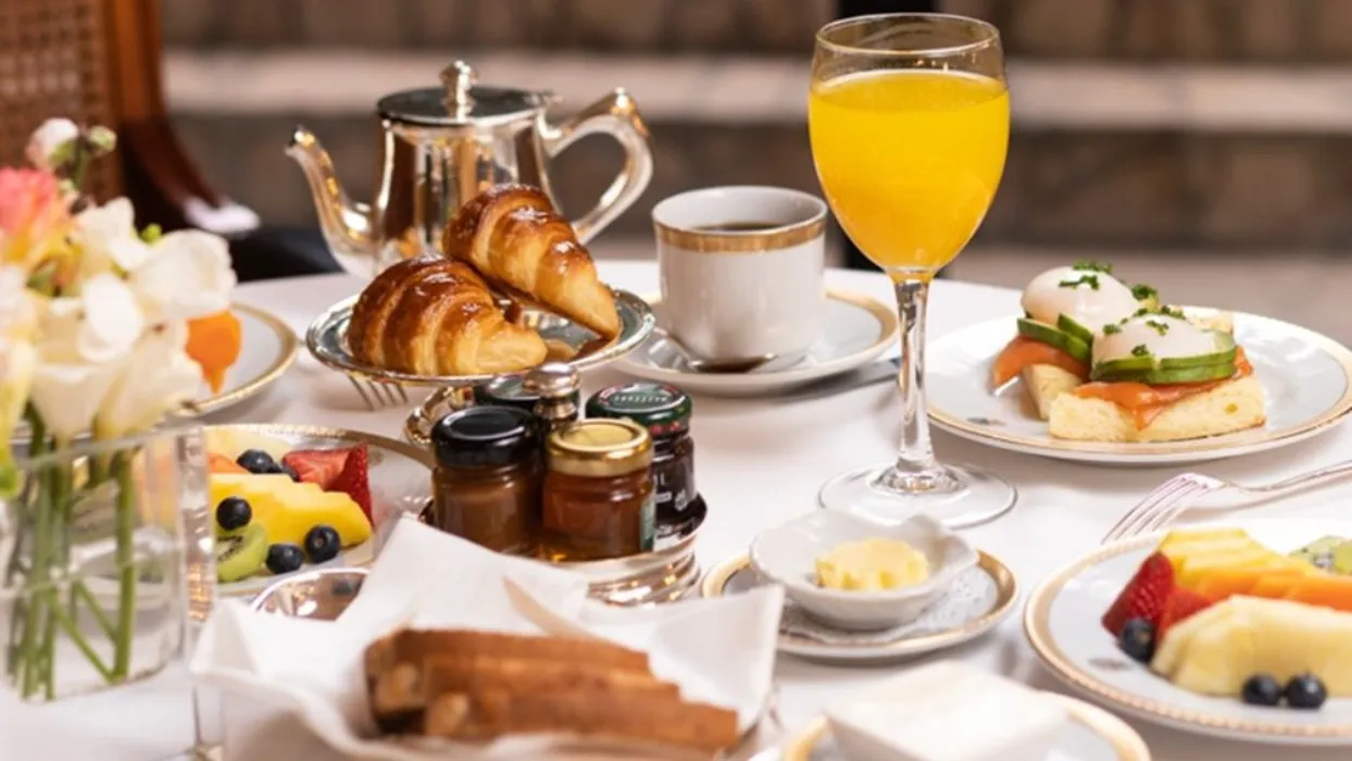 The Goddess's breakfast 