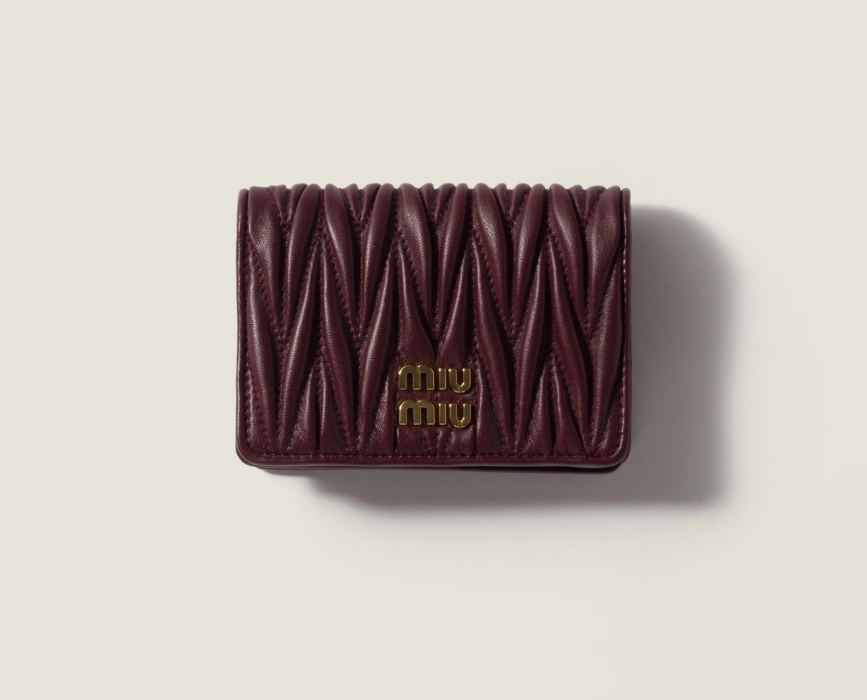 Miu Miu Wallet | matelassé nappa leather