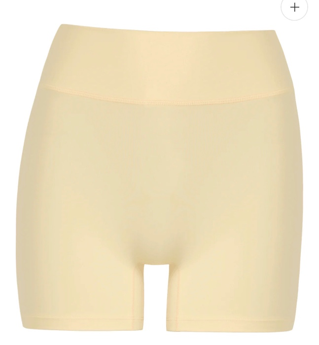 Form Invisible Scrunch Shorts 4" | Butter | S
