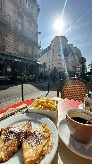 Breakfast 🥐