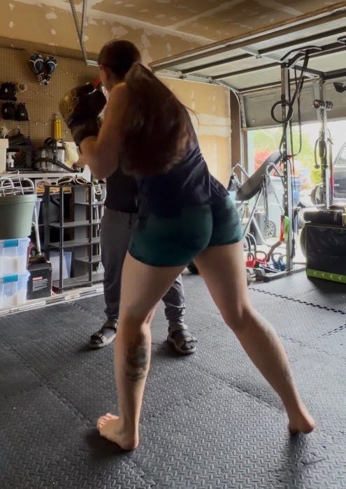 1-on-1 boxing session (1 hour)