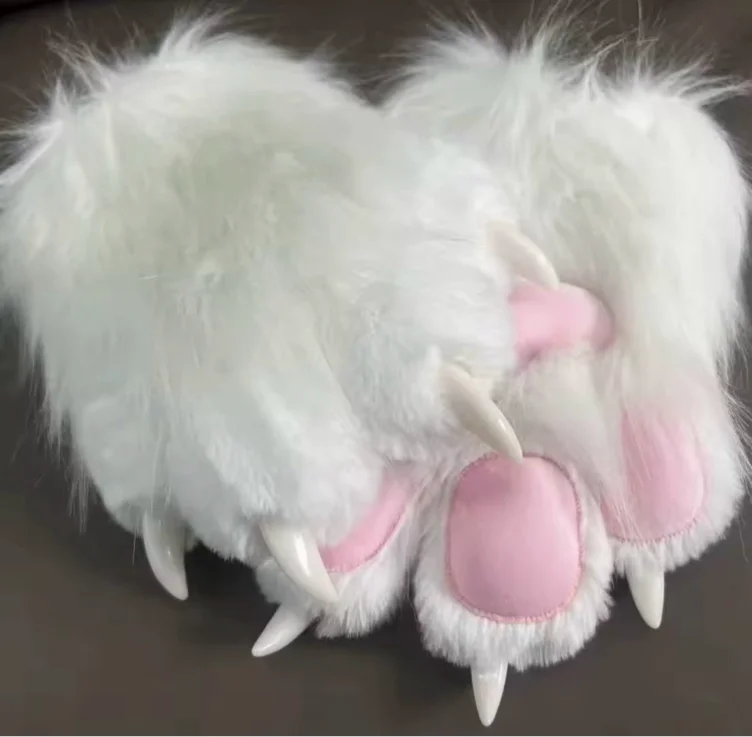Squeaky furr paws 