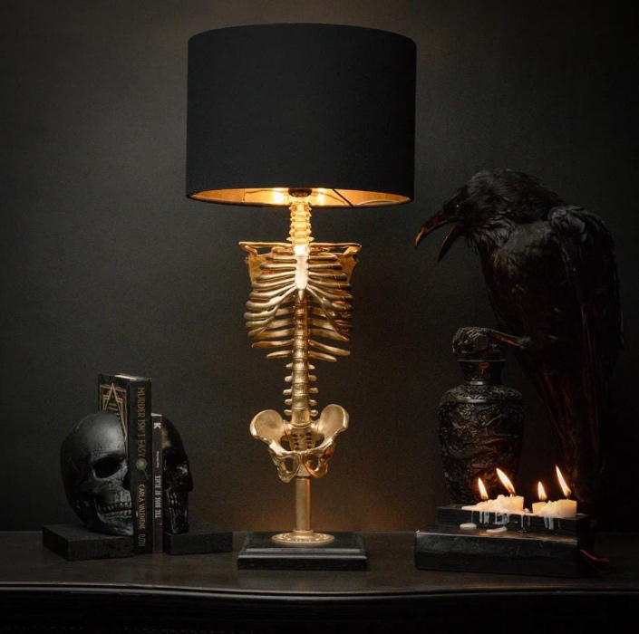 The Skeleton Lamp