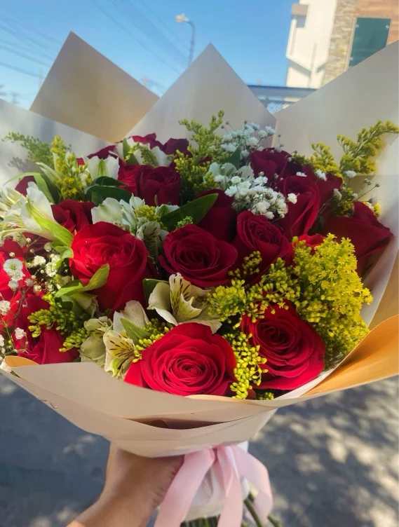 Send me flowers😍