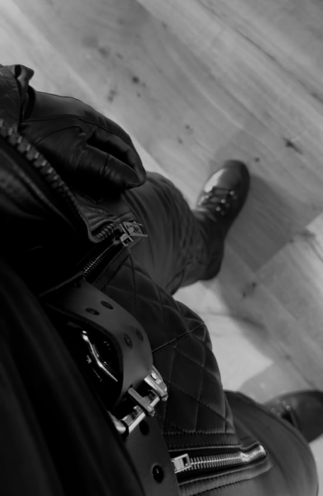 medium Leather 