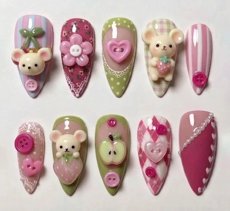 Cute bear nails