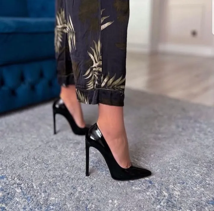 Black stilettos shoes