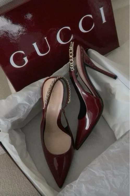 Red Gucci shoes 