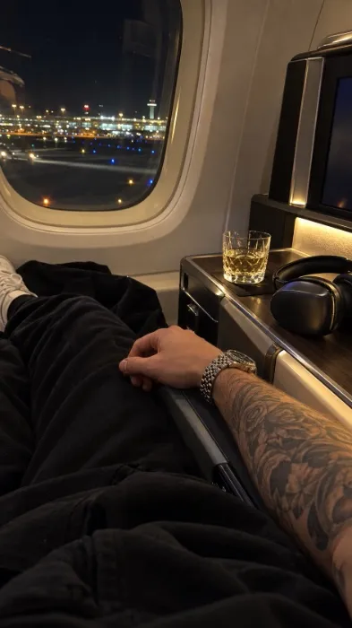 Dubai Flight Contribution