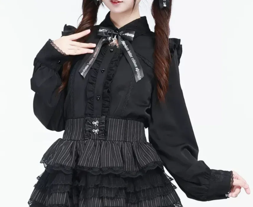 Jirai Kei Long Sleeve Blouse, Lace Collar | Black Blouse (with a detachable bow tie) / L