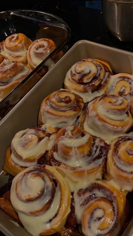 Cinnamon rolls 
