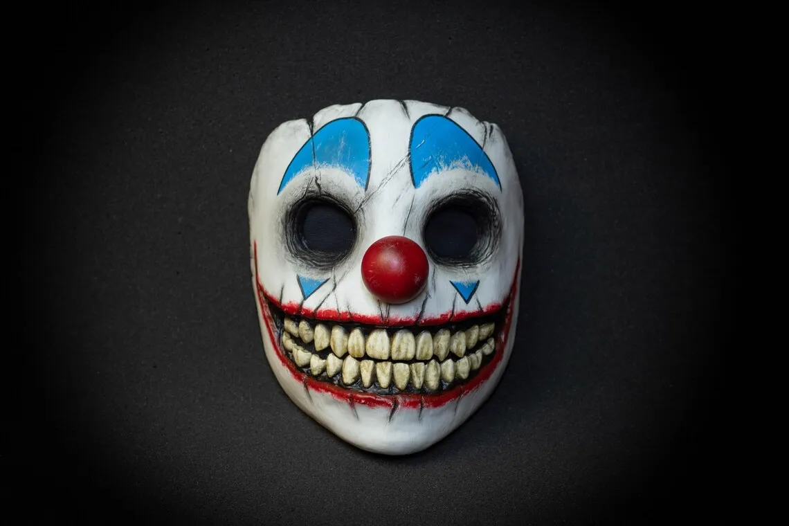 Smile clown mask
