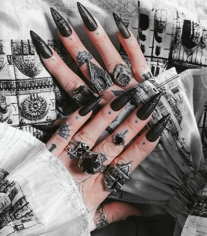 NAILS DAY (MANI & PEDI)